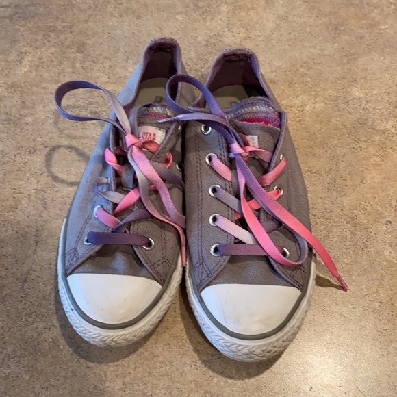 Yourh converse size 3 - Picture 3 of 9